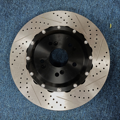 Geboorde Schijf 355mm van de Prestatiesrem 380mm Pasvorm voor 4 of 6 de Beugelsuitrustingen van de Pottenrem