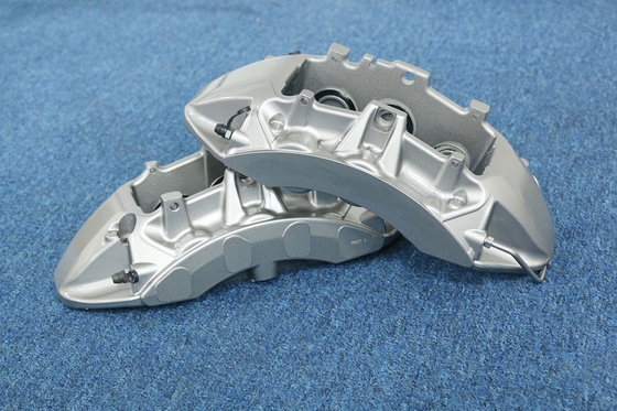 6 pottenbeugel op een Auto Grey Zr 1 Aluminium die Monoblock-Bouw gieten