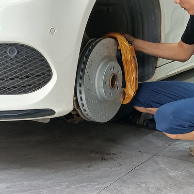 Mercedes Benz C200 Auto Remklauwen Upgrade 6 Pot Claipers En 355MM Schijven