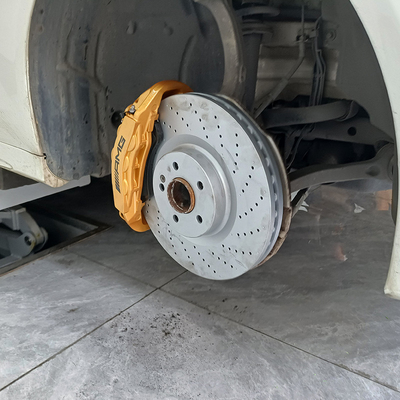 Mercedes Benz C200 Auto Remklauwen Upgrade 6 Pot Claipers En 355MM Schijven